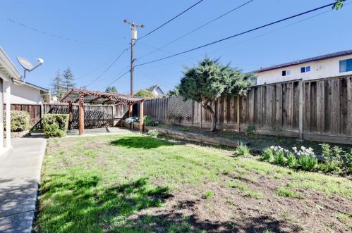 1450 Olympic Dr, Milpitas CA exterior