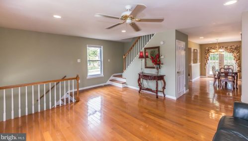 8000 Lindbergh Blvd, Philadelphia, PA 19153-1601