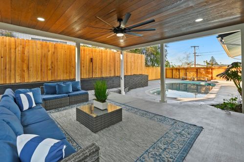 4570 Mount La Platta Pl, San Diego CA  92117-3045 exterior