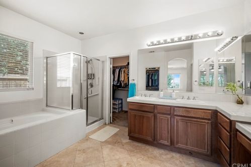 45035 Rutherford St, Temecula CA  92592-5529 exterior