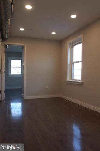 343 Christian St, Philadelphia PA 19147-4004 exterior