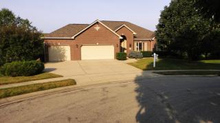 636 Greystone Ct, Columbus, IN 47201-2840
