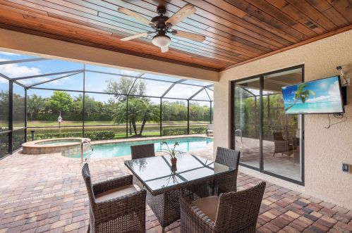 2878 Aviamar Cir, Naples FL  34114 exterior