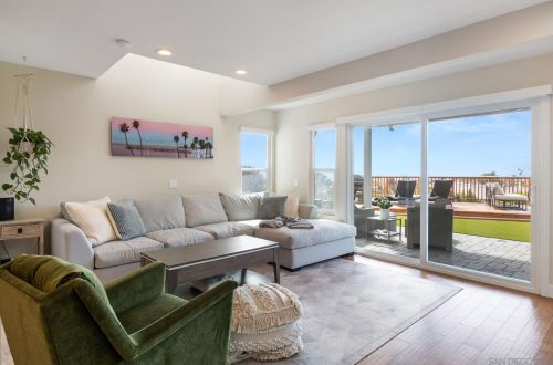 3136 Geronimo Ave, San Diego CA 92117-6244 exterior