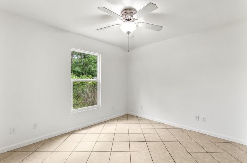 30 Lowery Rd, Freeport FL  32439-4220 exterior