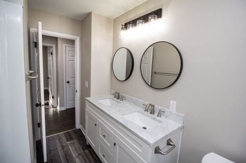 2424 Tripoli Ave, Milwaukee WI 53235-4172 exterior