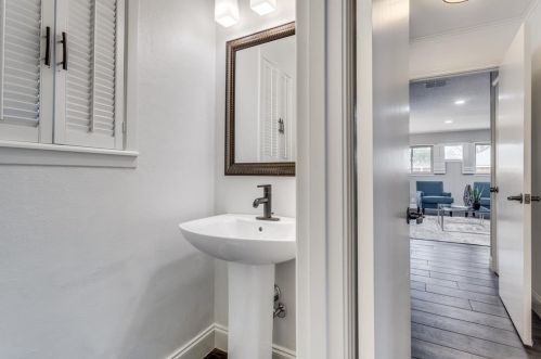 1306 Glen Cove Dr, Richardson TX  75080-3727 exterior