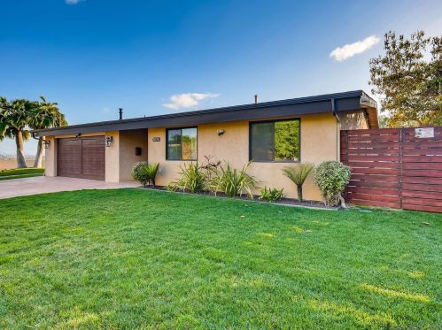 5026 San Aquario Dr, San Diego, CA 92109-1508