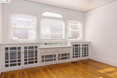 2545 Havenscourt Blvd, Oakland CA  94605-1970 exterior