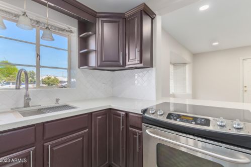 4112 18th Ave, Phoenix AZ  85015-5246 exterior