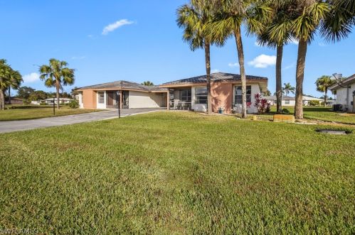 1607 Ridgecrest St, Lehigh Acres FL 33936-5843 exterior