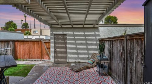 16711 Algonquin St, Huntington Beach CA 92649-3803 exterior