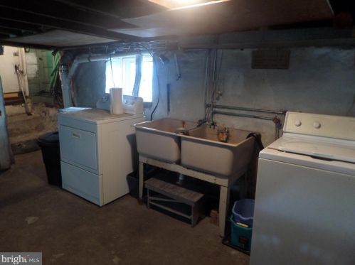 1331 Indiana Ave, Trenton NJ 08638-3822 exterior