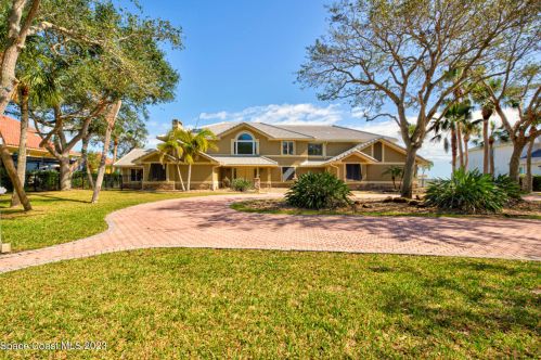 2442 Newfound Harbor Dr, Merritt Island FL  32952-2870 exterior