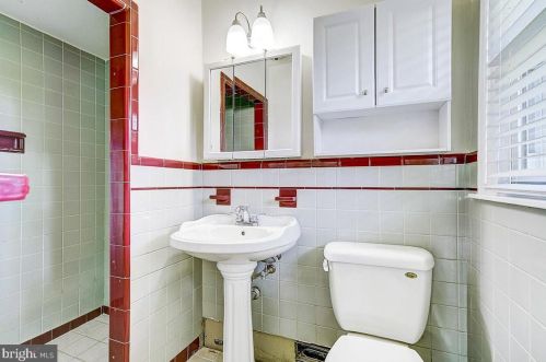 801 Morris Rd, Blue Bell PA  19422-1548 exterior