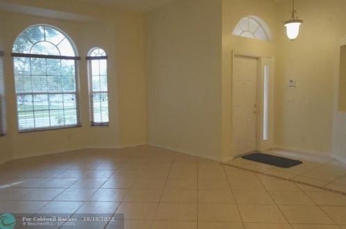 13317 15th Ct, Hollywood FL  33028-2727 exterior