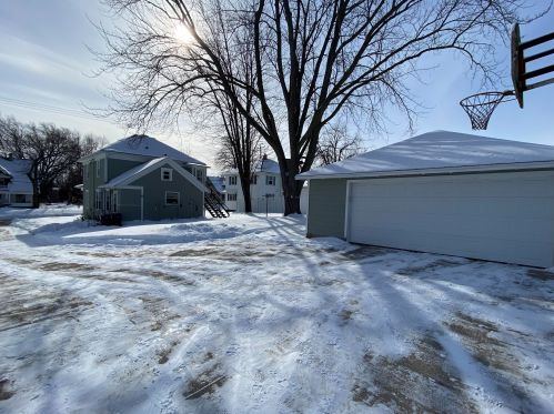 30 Union Ave, Cedar Grove, WI 53013-1377