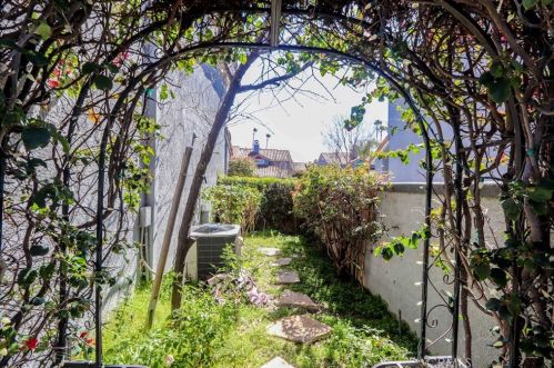 3727 Yuba Riv Dr, Ontario CA  91761-0223 exterior