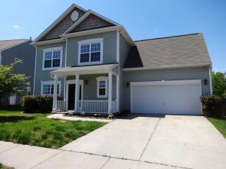 19 Fundy Ct, Simpsonville SC  29681-7280 exterior
