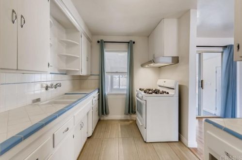 6543 Estelle St, San Diego CA  92115-5621 exterior
