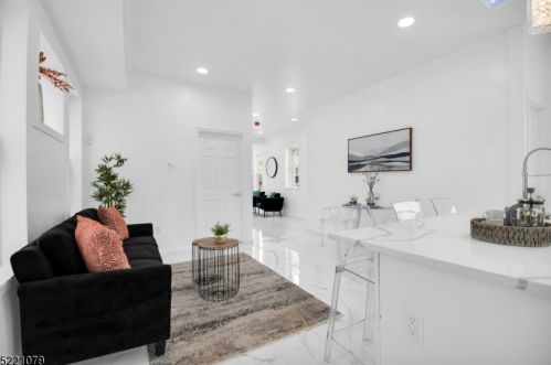 1084 Grove St, Irvington NJ  07111-4123 exterior