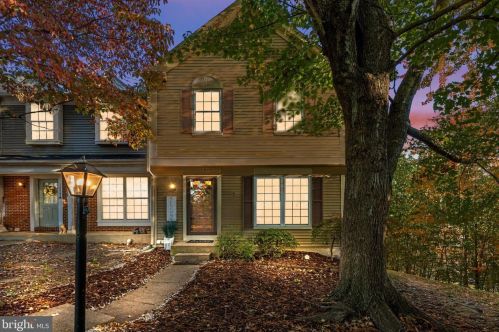 16869 Miranda Ln, Woodbridge VA  22191-5142 exterior