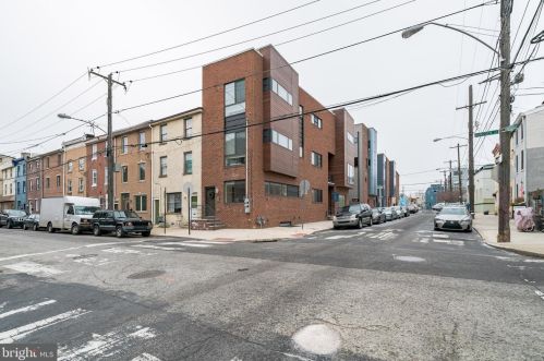 1246 Hancock St, Philadelphia, PA 19147-5412
