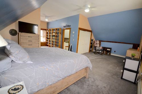 85 Broadway, Derry NH  03038-2019 exterior