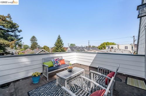 3012 Fulton St, Berkeley CA  94705-1805 exterior