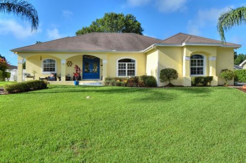 315 Bayberry Dr, Polk City, FL 33868-9345
