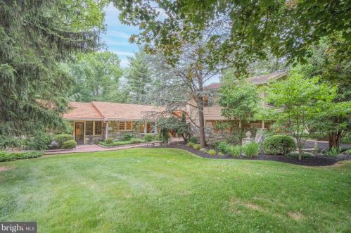 2845 Edge Hill Rd, Huntingdon Valley, PA 19006-5021