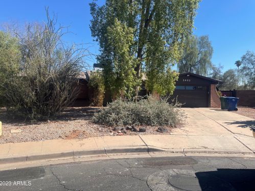2403 Pampa Cir, Mesa, AZ 85202-7851