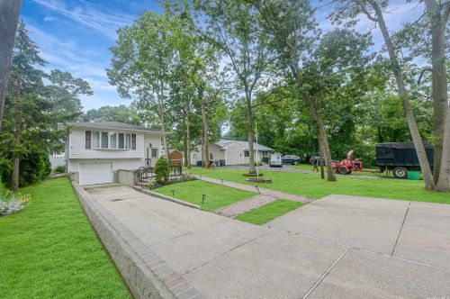 2374 Motor Pkwy, Hauppauge, NY 11779-4852