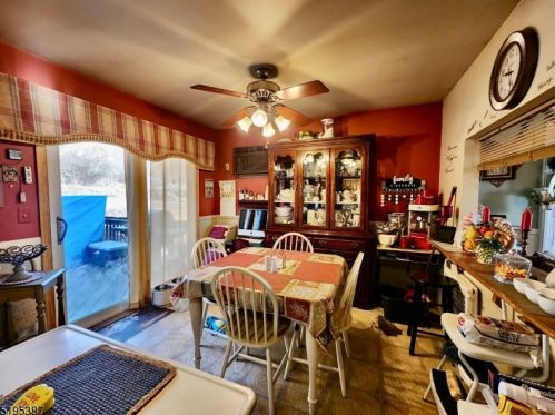 70 Haggerty Rd, Wantage NJ  07461-2706 exterior