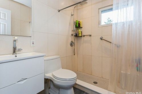 2837 Robert Ln, North Bellmore NY  11710-2927 exterior