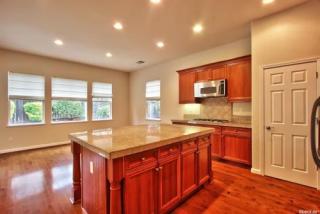 230 Hebron Cir, Sacramento, CA 95835-2060