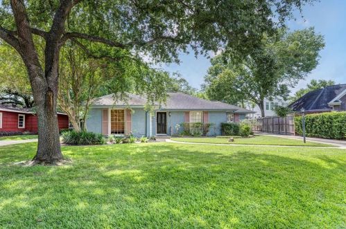 111 Mctighe Dr, Bellaire, TX 77401-4203