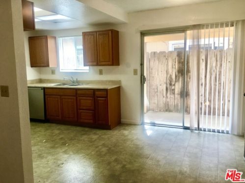 3014 Mulholland Dr, Modesto CA  95355-3538 exterior
