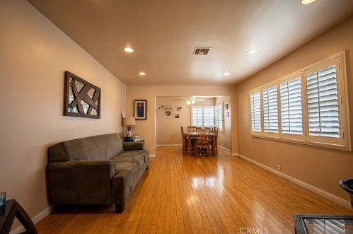 6053 Maris Ave, Pico Rivera CA  90660-3212 exterior