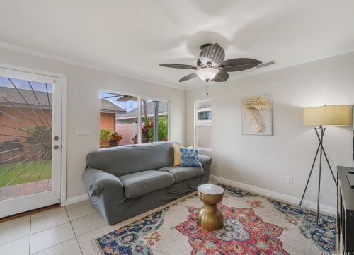 91-2180 Kaiwawalo St, Ewa Beach HI  96706-0064 exterior