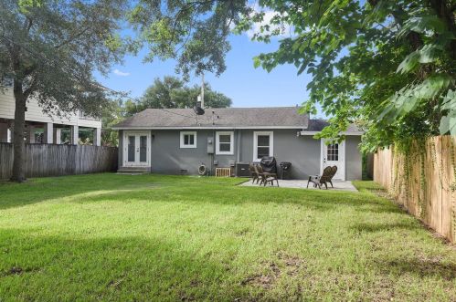 1613 Crystal Lake Ave, Orlando FL  32806-4823 exterior