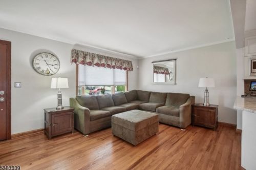 1504 Pine Grove Ave, Westfield NJ  07090-2225 exterior