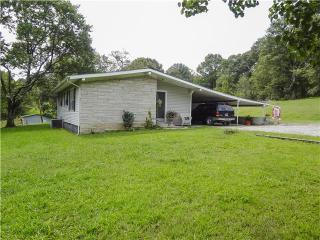 911 Madison St, Pulaski, TN 38478-2622