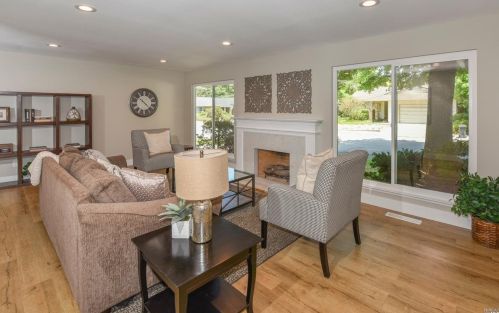 6488 Stone Brg Rd, Santa Rosa CA  95409-5829 exterior