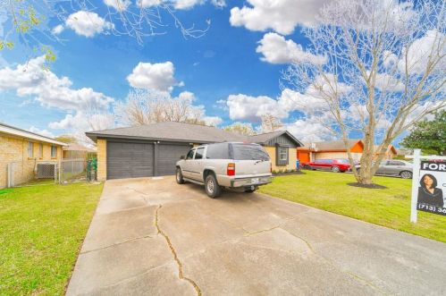 2326 20th Ave, Texas City, TX 77590-4804