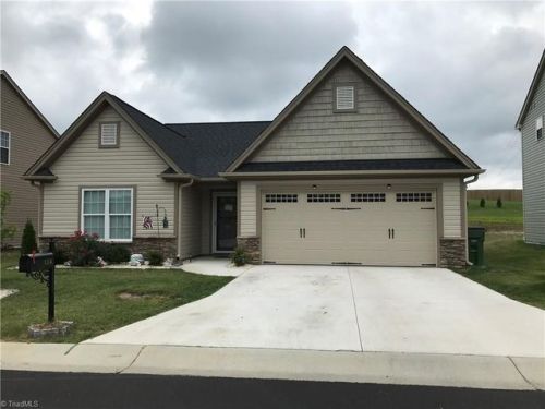 124 Claystone Dr, Gibsonville, NC 27249-2883