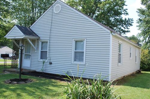 112 Vine St, Blanchester, OH 45107-1347