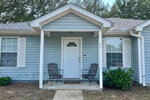 91 Oakridge Way, Defuniak Springs FL  32433-8168 exterior