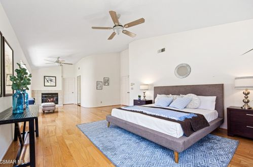 5805 Rainbow Hill Rd, Calabasas CA  91301-4636 exterior