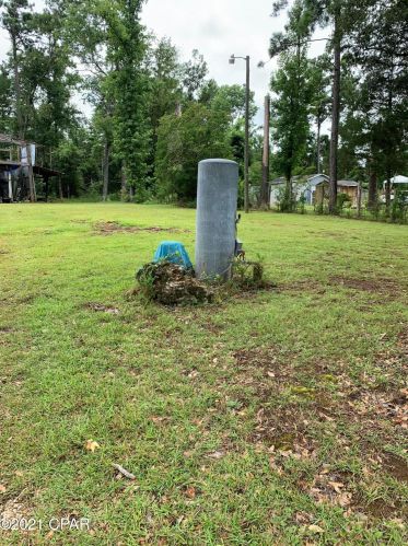 3937 Missouri Rd, Marianna FL  32446-6530 exterior